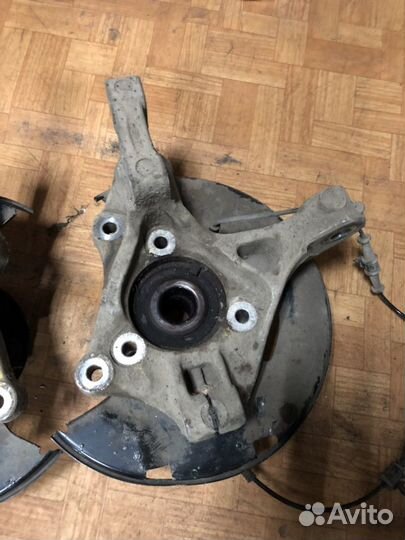 Кулак поворотный Опель Астра j