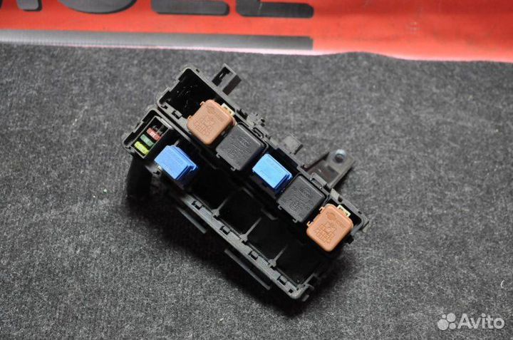 Блок предохранителей Nissan Pathfinder R51