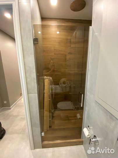 Дверь стеклянная межкомнатная