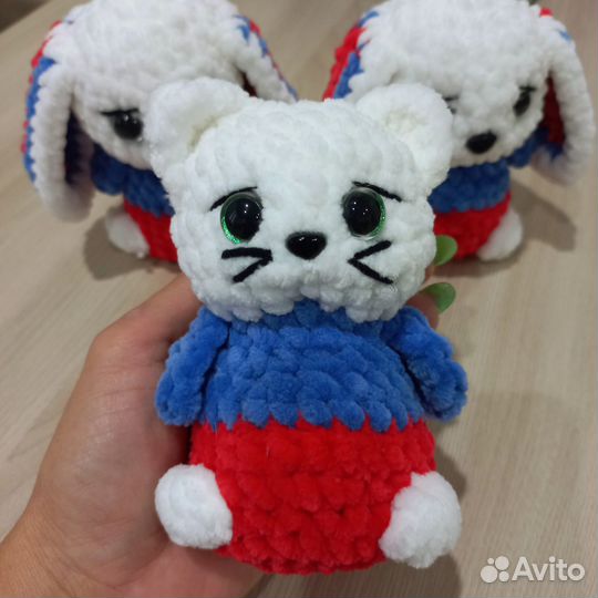 Зайки и кошечки плюшевые- вязаные крючком