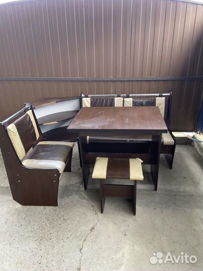 Кухонный уголок