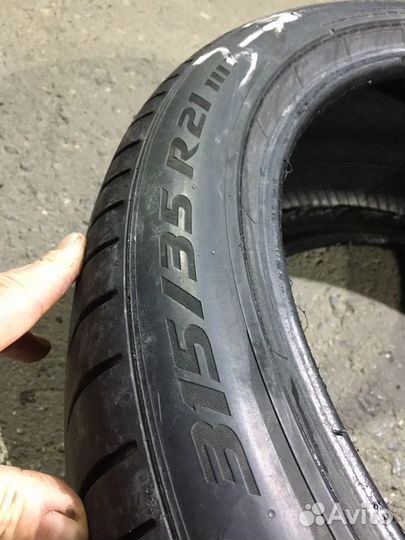 Pirelli P Zero 315/35 R21 111Y