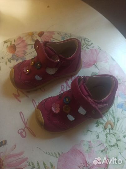 Босоножки для девочки