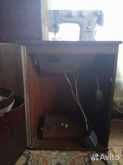 Швейная машина Чайка 3