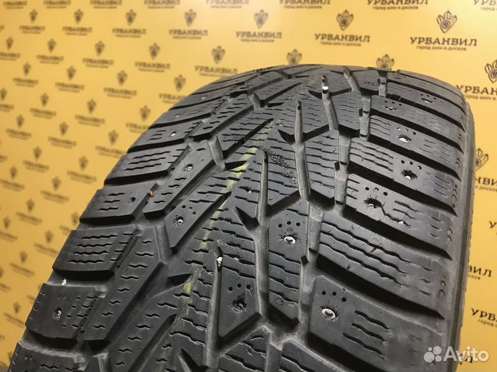 Nokian Tyres Hakkapeliitta 7 215/55 R17 98T