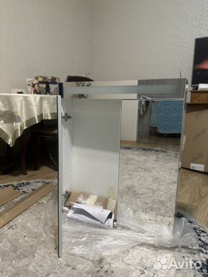 Зеркало шкаф с подсветкой для ванной (новое)