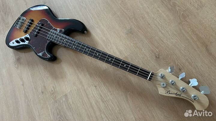 Бас гитара Bacchus BJB-1R 3TS