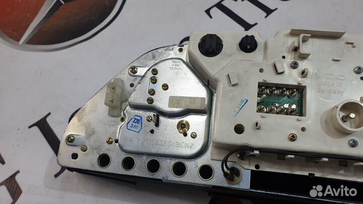 Приборная панель на Mercedes-Benz W126 5.6