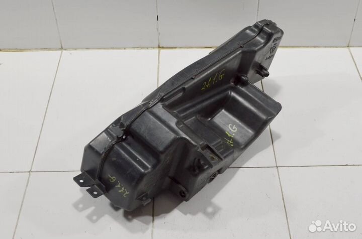 Бачок омывателя Mitsubishi Pajero / Montero 3