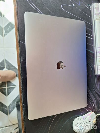 Apple MacBook Pro 16 2019 i7 16ram 512gb