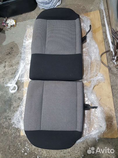 Заднее сидение subaru impreza gf wrx