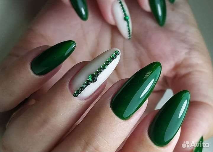 Маникюр, педикюр, наращивание ногтей