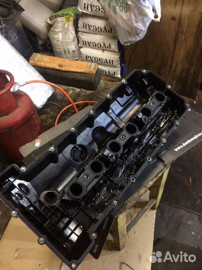 Клепанная крышка n52b25 BMW f10