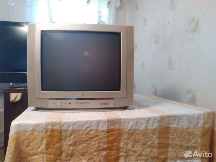 Телевизор бу LG