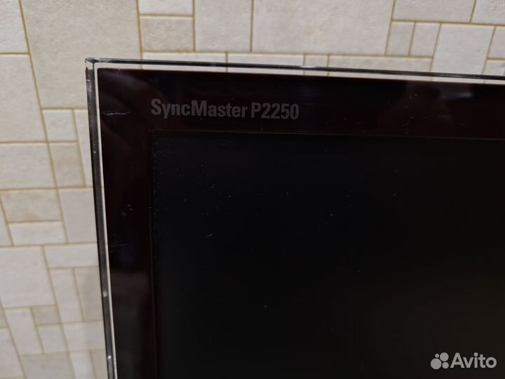 Монитор Samsung p2250