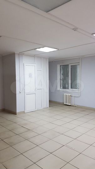 Торговая площадь, 70 м²