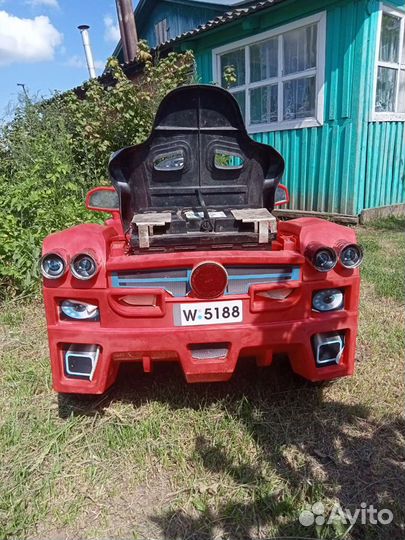Детский электромобиль