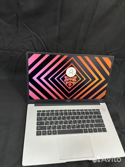 Ноутбук Honor magicbook 15