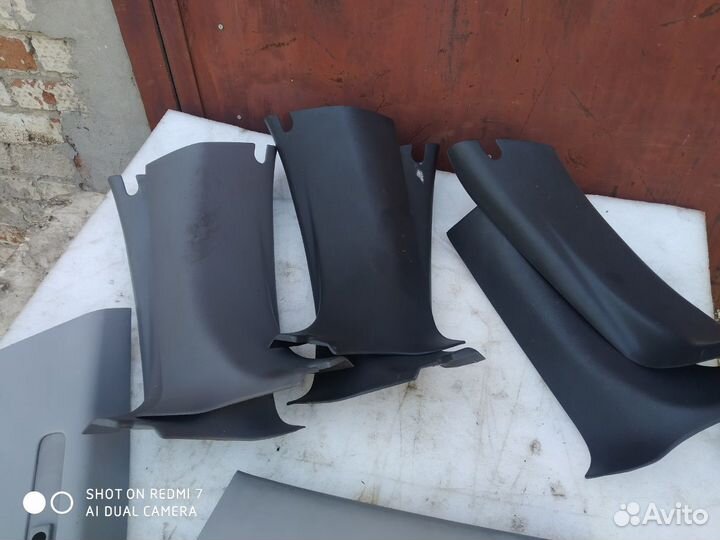 Обшивка стоек Jeep Grand Cherokee zj