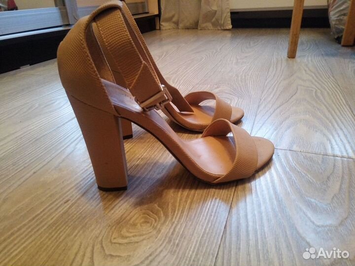 Босоножки Call it Spring p.40