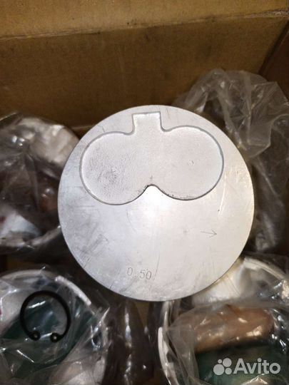Поршня на 2ст ремонтный размер 0,5