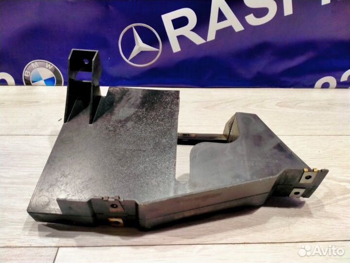 Кронштейн передний левый Bmw X3 E83 M54B25 01/2006