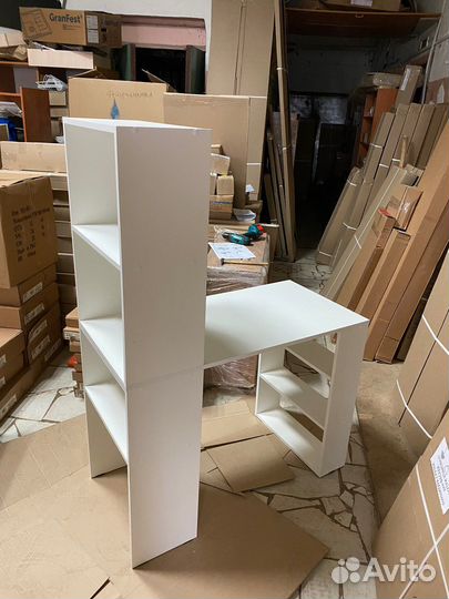 Письменный стол новый