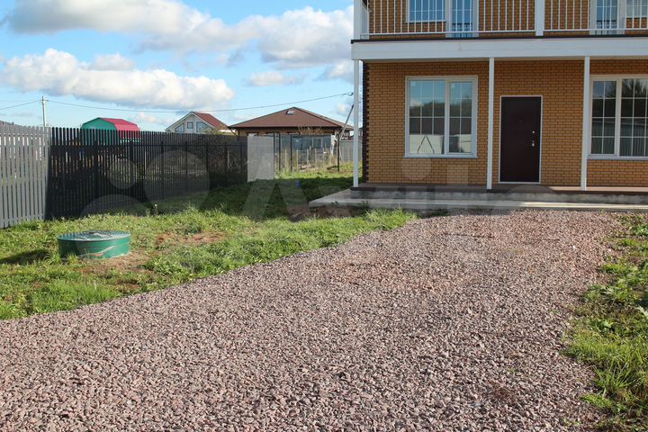 Коттедж 205,3 м² на участке 12 сот.