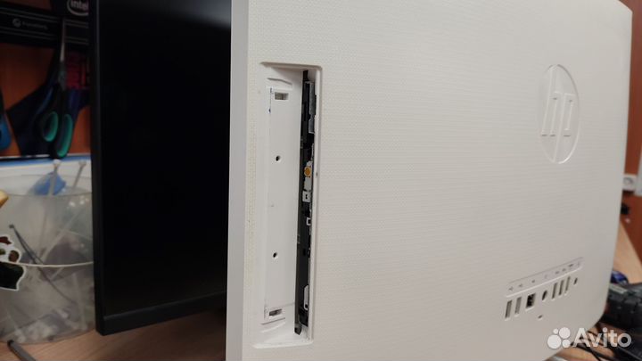 Моноблок HP 200 G3 4HR95EA