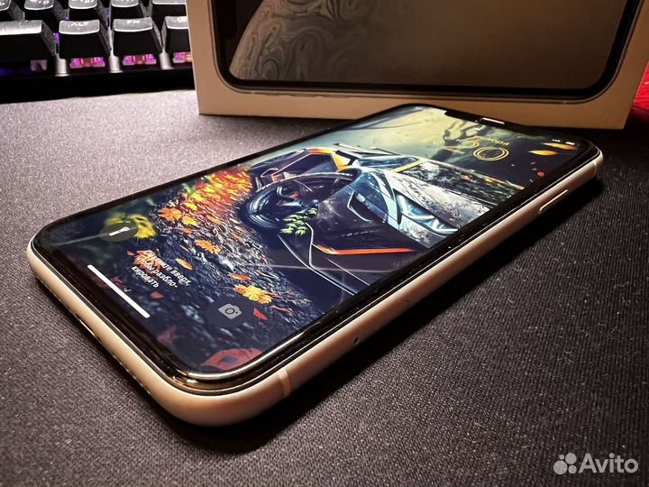 iPhone Xr, 64 ГБ