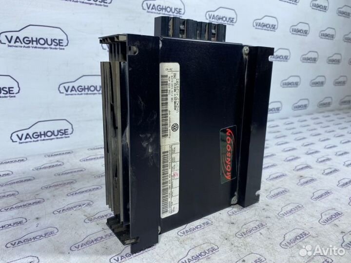 Усилитель акустической системы Volkswagen Passat