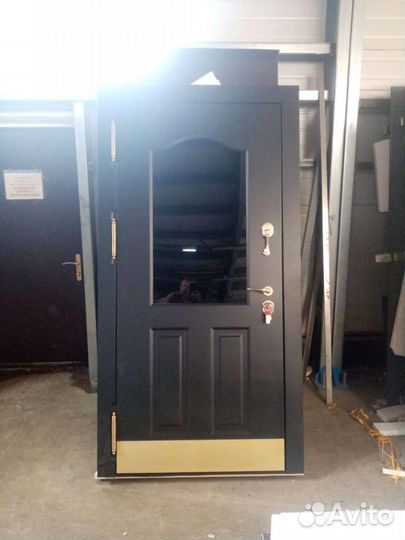 Дверь входная металлическая в дом, квартиру
