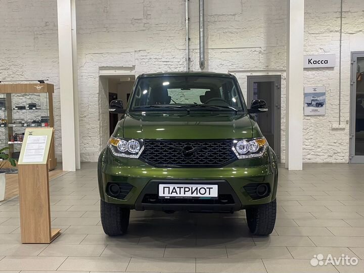 УАЗ Patriot 2.7 МТ, 2024