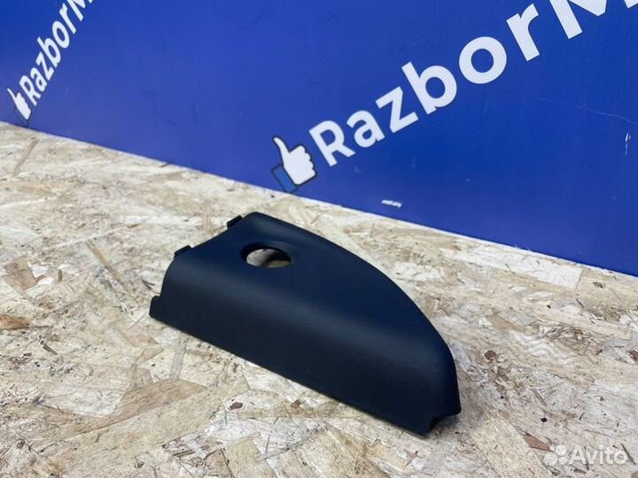 Накладка зеркала правая Renault Dokker
