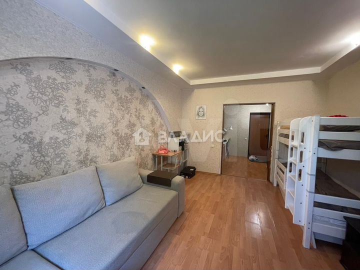1-к. квартира, 47 м², 1/10 эт.