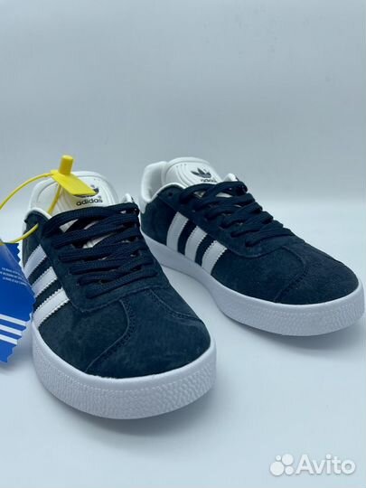 Кроссовки adidas gazelle