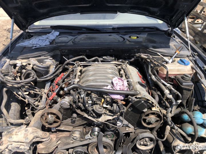 Двигатель в разборе Audi a8 d3 4.2 bfm