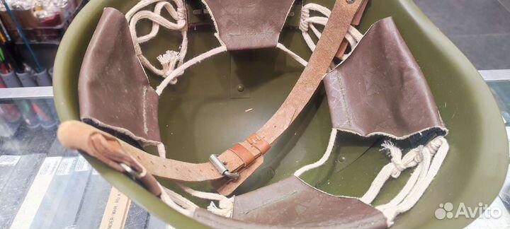 Каска армейская / шлем СССР в прекрасном состоянии