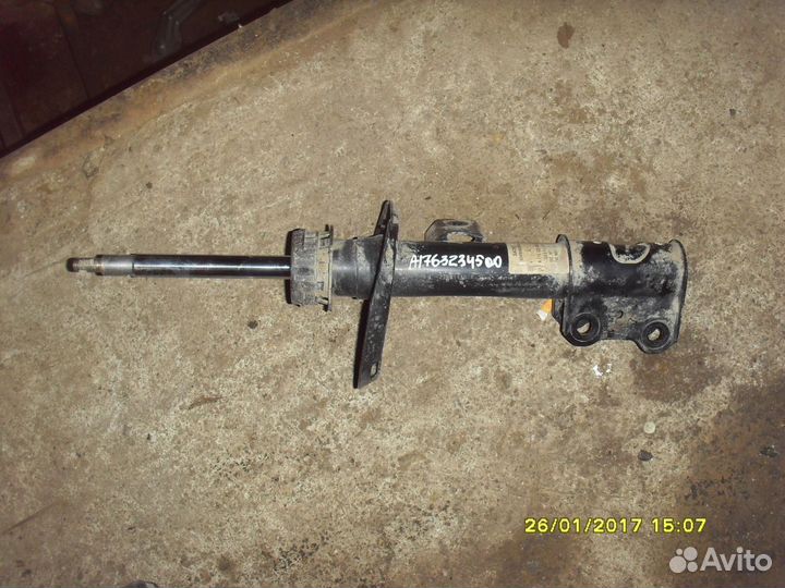 Амортизатор (стойка) передний левый Mercedes W176