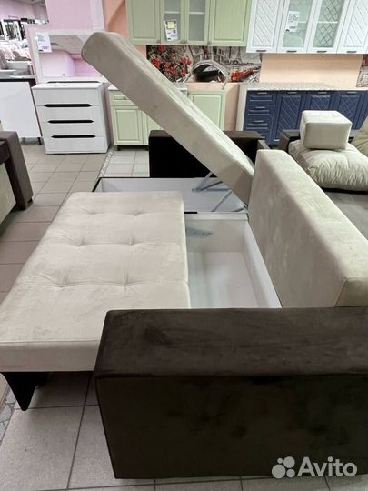 Диван мягкий