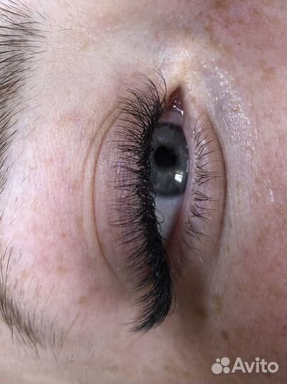 Наращивание ресниц и оформление бровей Центр