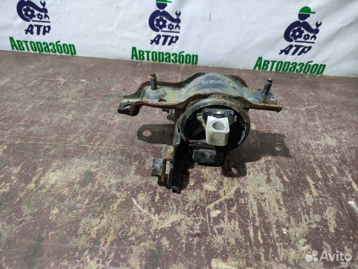 Опора двигателя левая Volkswagen Polo