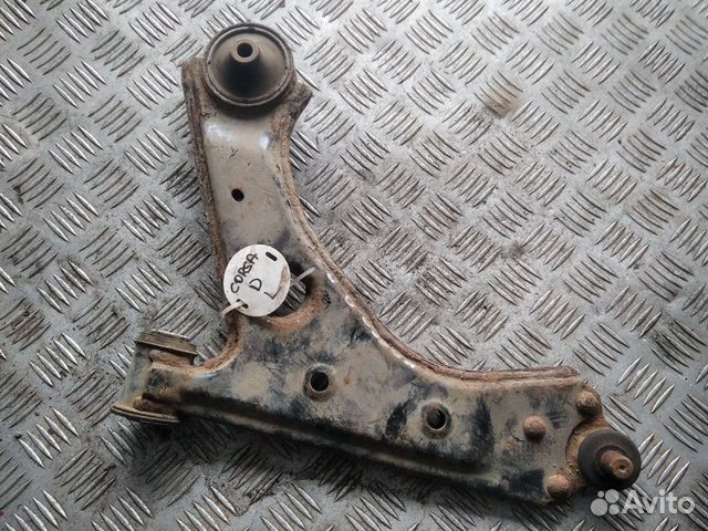Рычаг передний левый Opel Corsa D