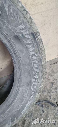 Roadstone Winguard 215/60 R16