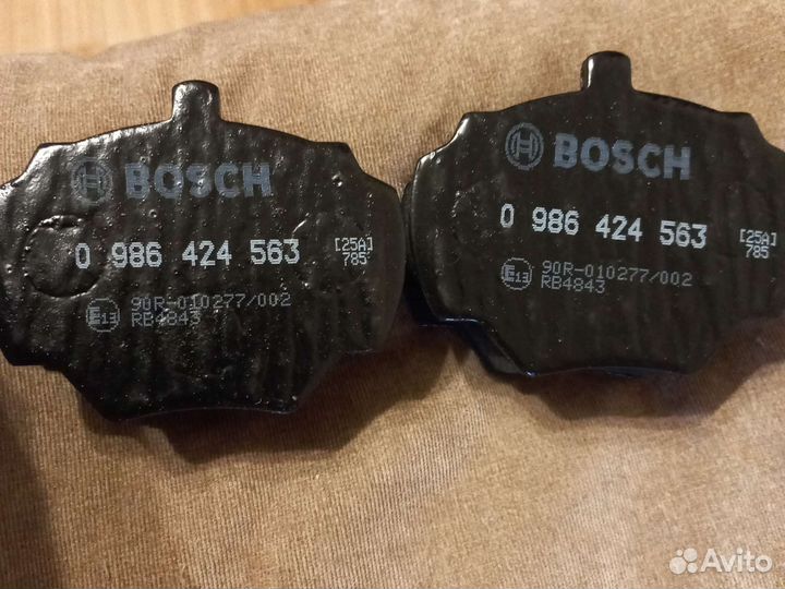 Тормозные колодки. land rover Defender