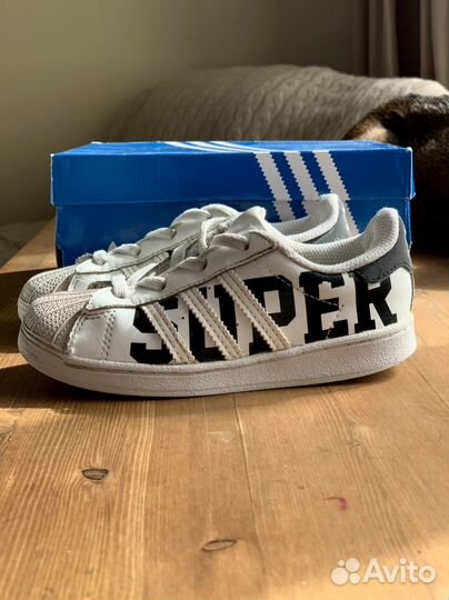 Adidas superstar EUR 27