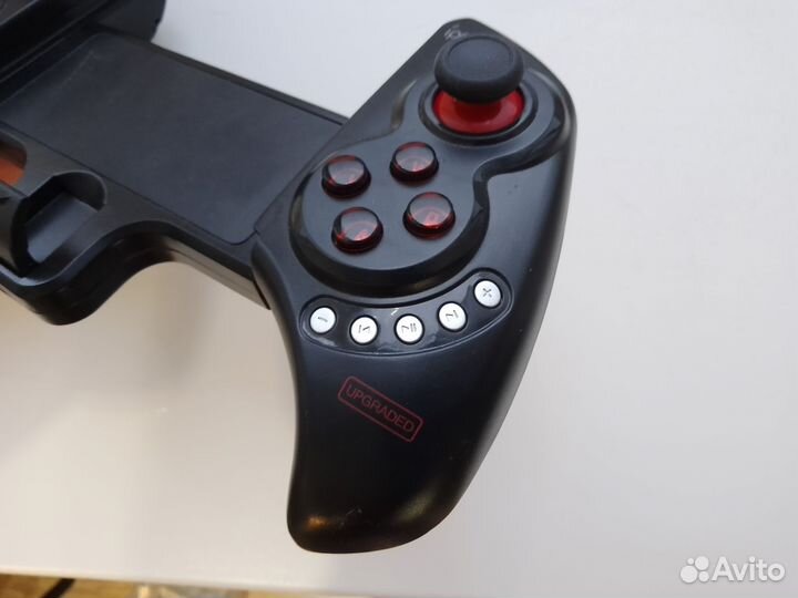 Беспроводной геймпад iPega