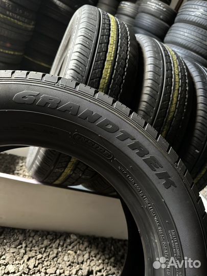 Dunlop Grandtrek ST30 225/60 R18 100H