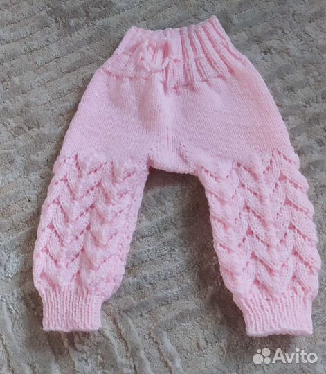 Вязаный комплект на девочку от 3 месяцев