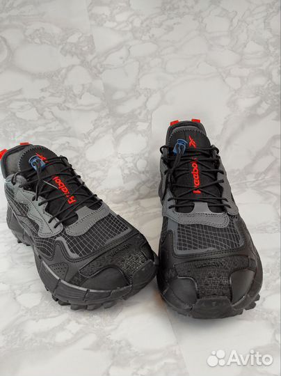 Кроссовки Reebok zig cinetik Gore Tex